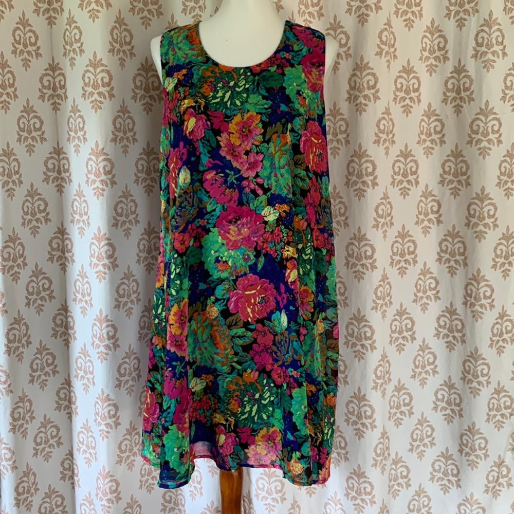 Tribal femme floral flowy shift dress M